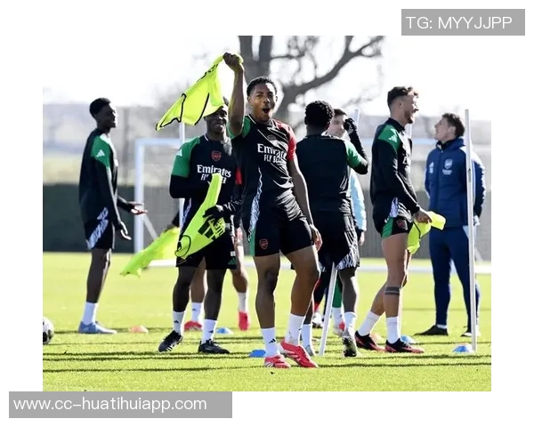 埃因霍温逆袭那不勒斯欧冠之路重燃希望前两轮遭遇挫折 埃因霍温逆袭那不勒斯欧冠之路重燃希望前两轮遭遇挫折